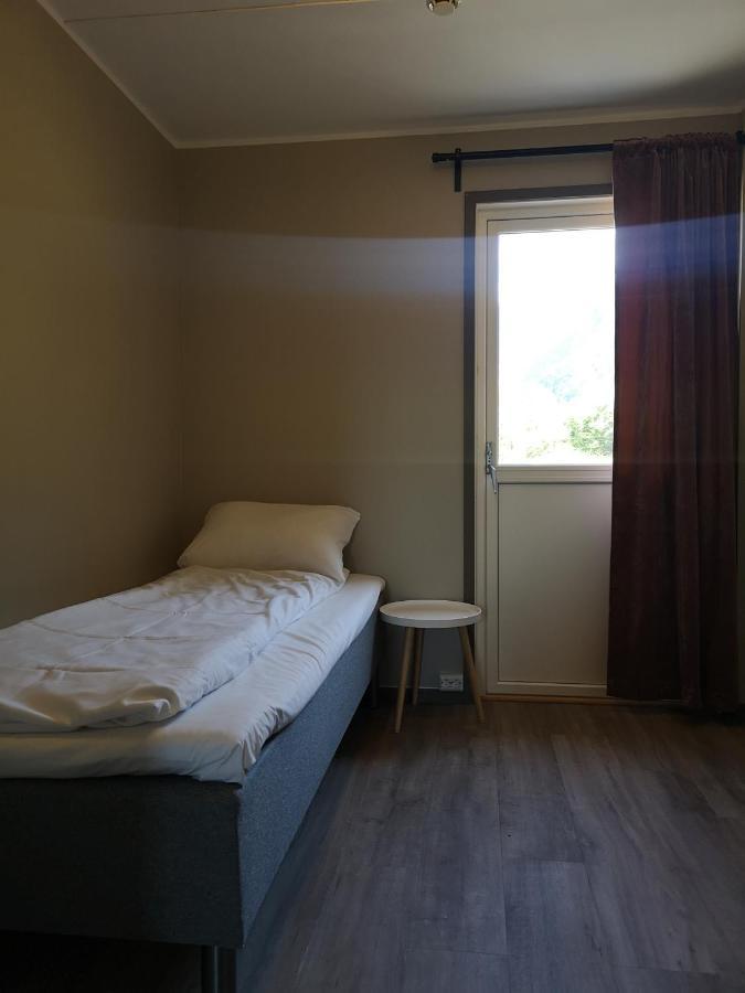 Kinsarvik Hostel ภายนอก รูปภาพ