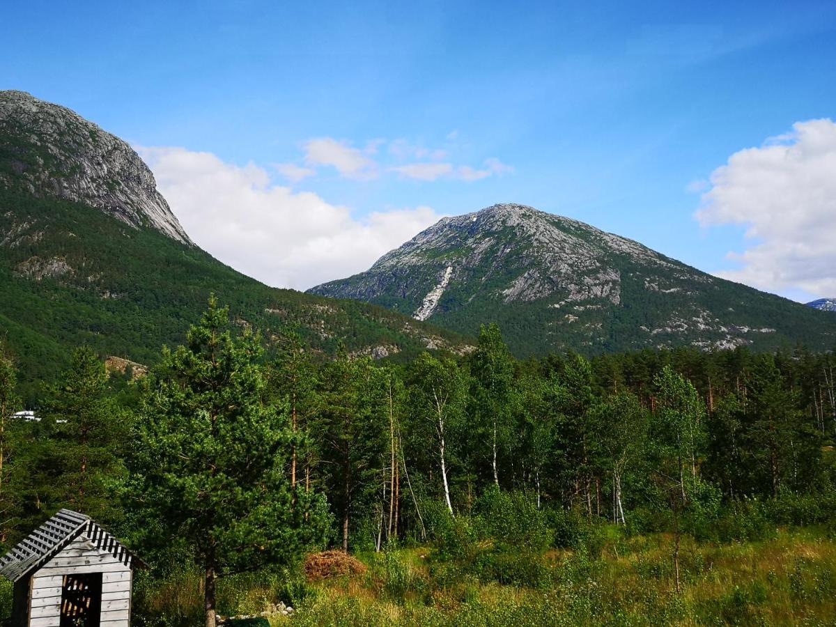 Kinsarvik Hostel ภายนอก รูปภาพ