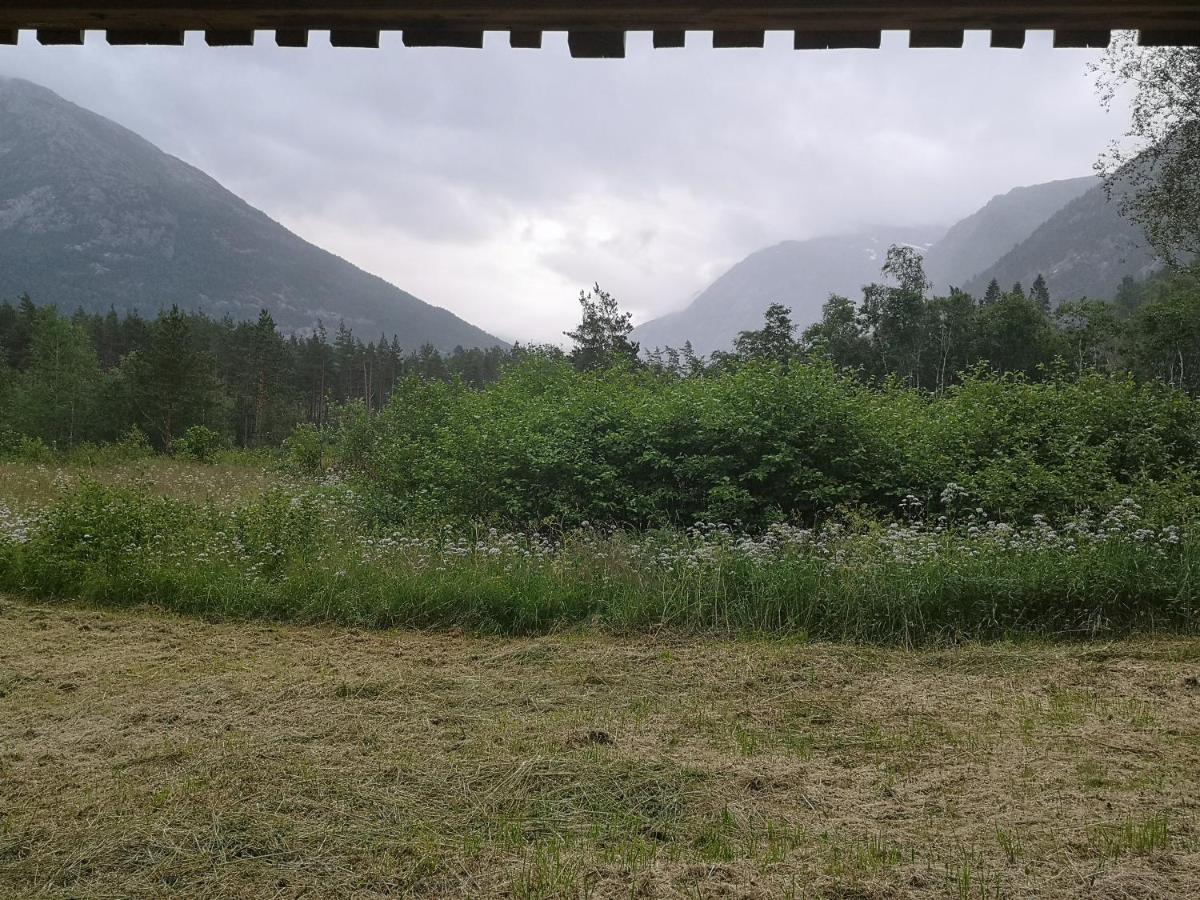 Kinsarvik Hostel ภายนอก รูปภาพ